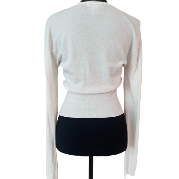V.A.S. ~ Floral Embroidered White Sweater featuring a wide ribbed bottom - Picture 6 of 10